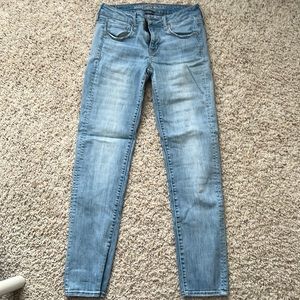 American Eagle Light Colored Jeans